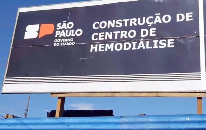 Prefeito de Piraju visita obra da Hemodiálise